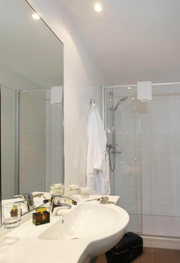 Bathroom 2, Stern Hotel Soller, München