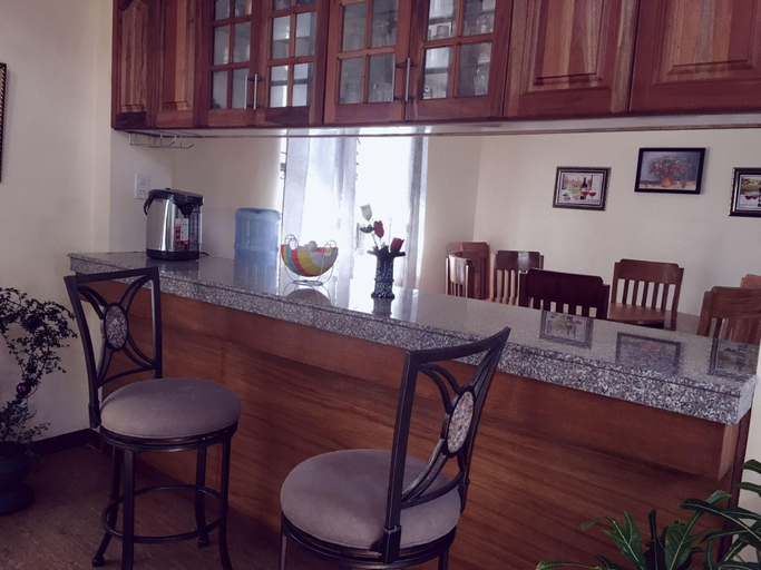 Others 4, Hillside Villa, Basco