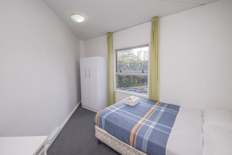 Bedroom 2, Columbia Apartments, Waitakere