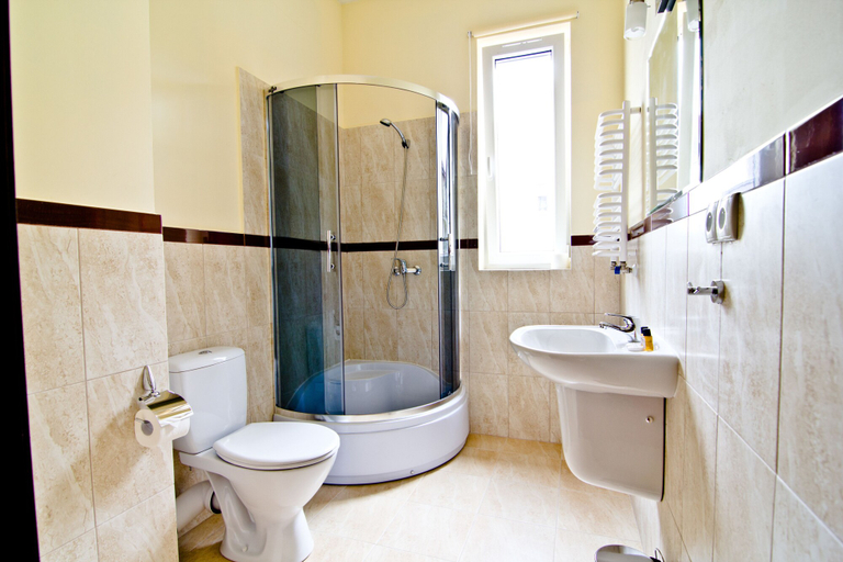 Bathroom 3, Versal apartHotel Airport Modlin, Nowy Dwór Mazowiecki