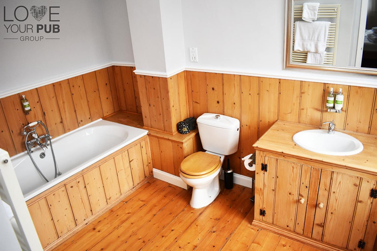 Bathroom 2, The Star & Garter, West Sussex
