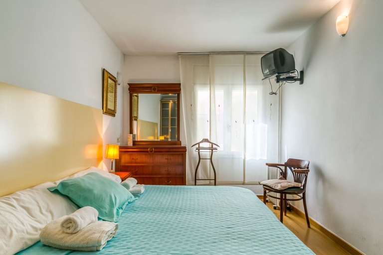 Bedroom 2, Apartament Vistamar, Barcelona