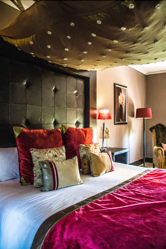 Bedroom 2, Altissimo Symphony Guesthouse, Mangaung