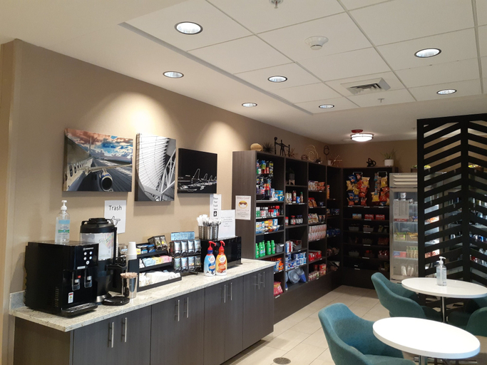 Food & Drinks 4, Simple Suites Boise Airport, Ada
