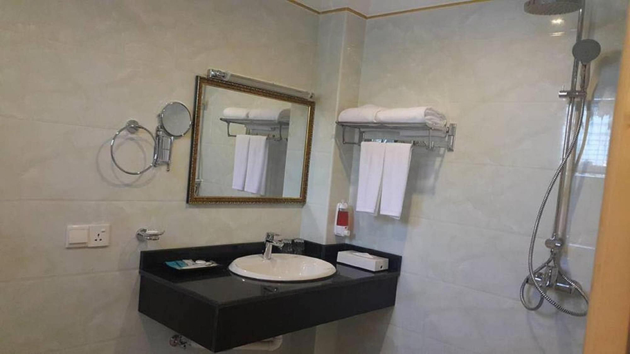 Bathroom 4, Union Square Hotel, Yangon
