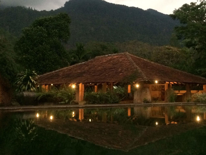 Exterior & Views, Rainforest Edge, Kalawana