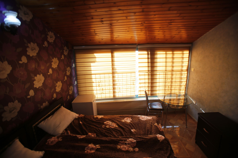 Others 4, Isra Hotel, Nablus