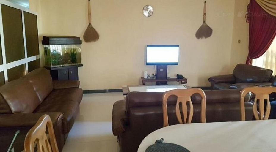 Bedroom 2, Huford Lodge, Tema