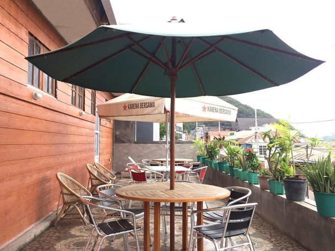 Exterior & Views, Bajo Nature Backpackers, West Manggarai