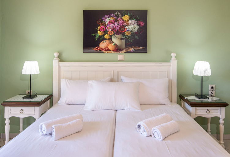 Bedroom 3, Stamatakis Studios, Crete