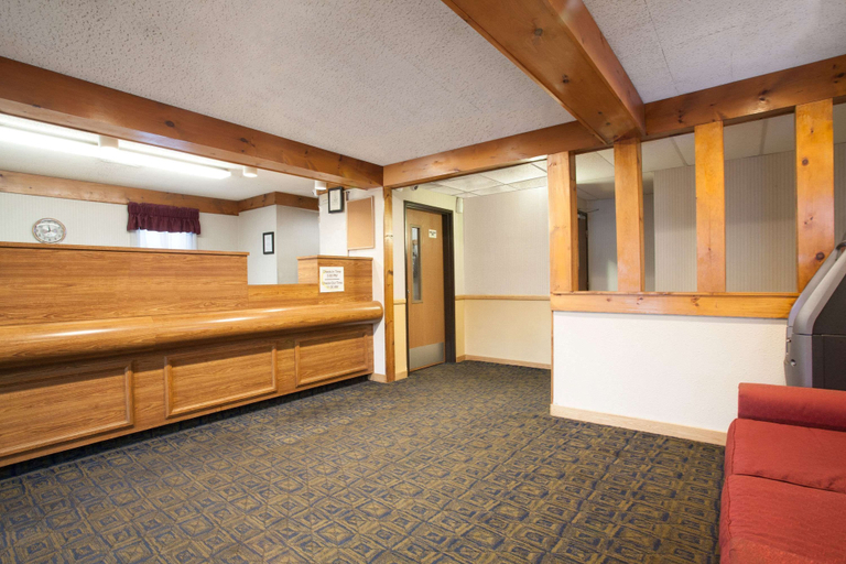 Others 5, Super 8 by Wyndham Oneonta/Cooperstown, Otsego