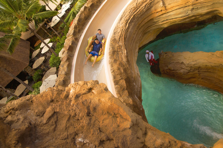 Sport & Beauty 3, Aulani, A Disney Resort & Spa, Honolulu