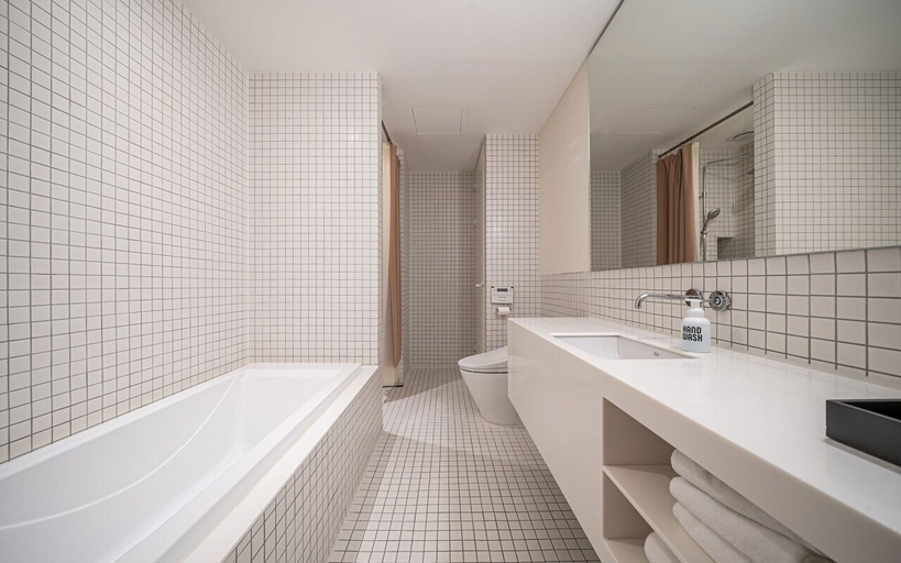 Bathroom 5, Hotel 498, Yeonsu