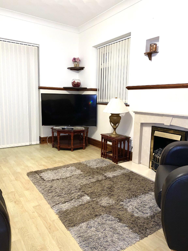 Others 3, Seaford Lodge Apartments, North Somerset