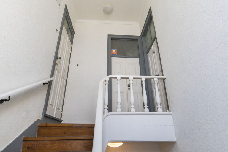 Others 5, Sunny & Quiet Lisbon Apartment, Lisbon