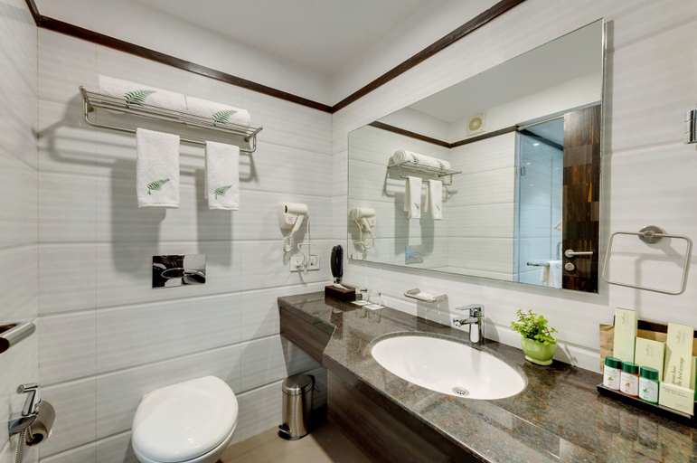 Bathroom 5, The Fern Residency Navi Mumbai, Turbhe, Series by Marriott, Thane