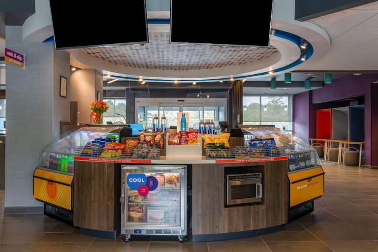 Food & Drinks 5, Tru by Hilton Ashland, Hanover