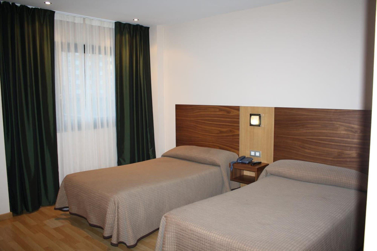 Bedroom 3, Hotel Mar de Plata, Lugo