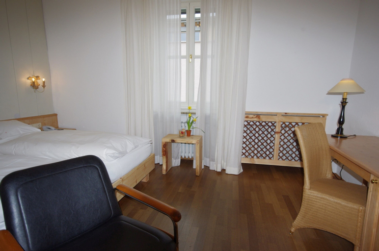 Bedroom 3, Hotel- Restaurant Seethaler, Straubing