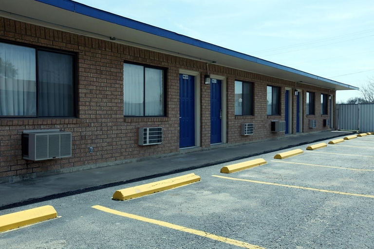 Exterior & Views 2, Americas Best Value Inn Comanche, Comanche