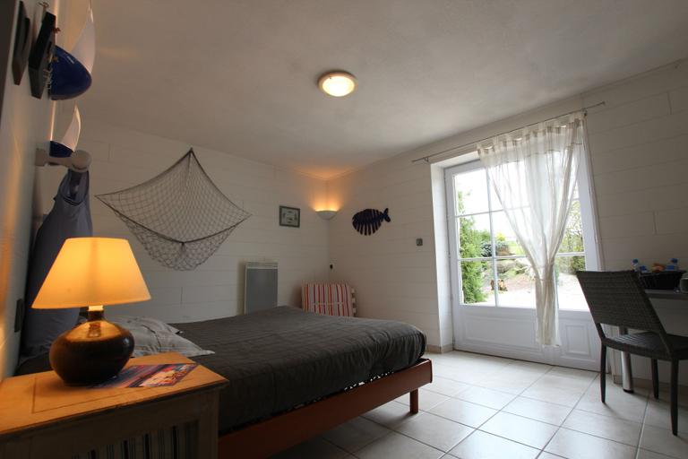 Bedroom 5, Chambre d'hôtes Les Gosselins, Manche