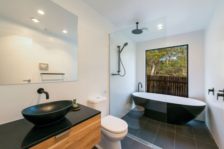 Bathroom 4, Glenworth Valley Outdoor Adventures, Gosford - West