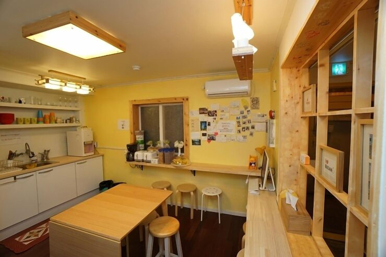 Others 5, 710 Guest house Yellow, Haeundae