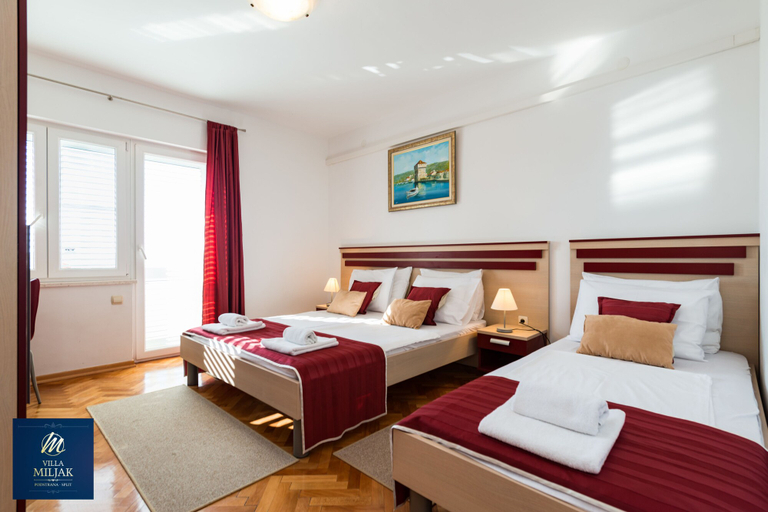 Bedroom 3, Villa Miljak, Podstrana