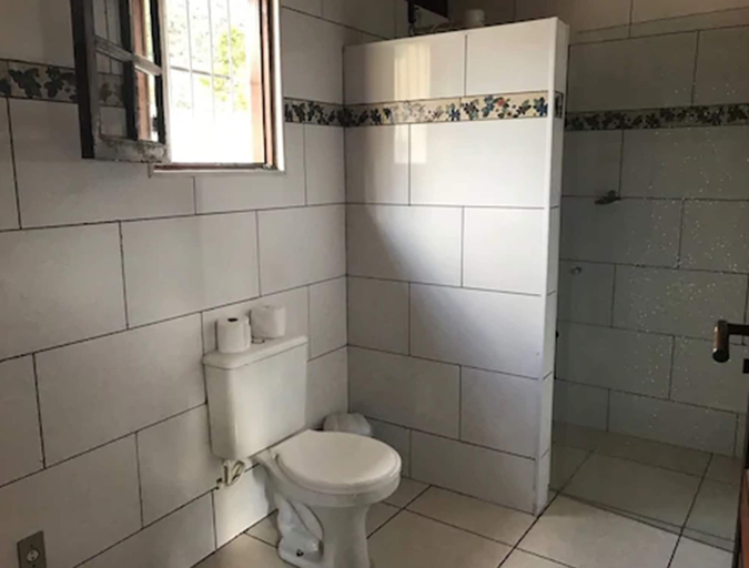 Bathroom 5, Pousada Aconchegos Île de France, Itatiaia