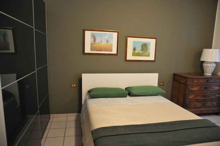 Bedroom 3, 3per3, Varese