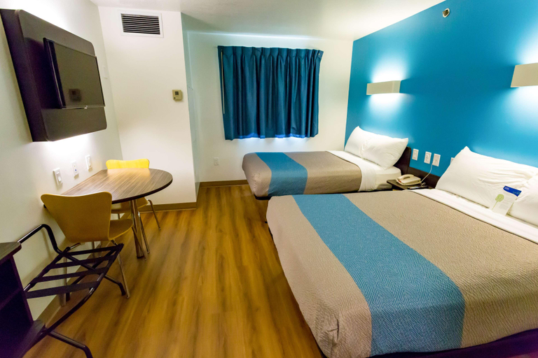 Bedroom 3, Motel 6 Pottstown, PA, Montgomery