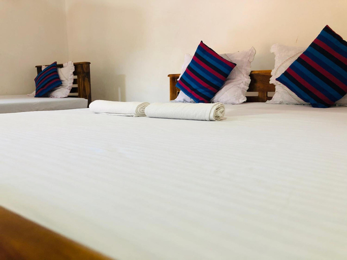 Bedroom 2, Kumari Resort, Thamankaduwa
