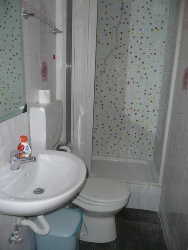 Bathroom 4, Walter Rooms, Rome
