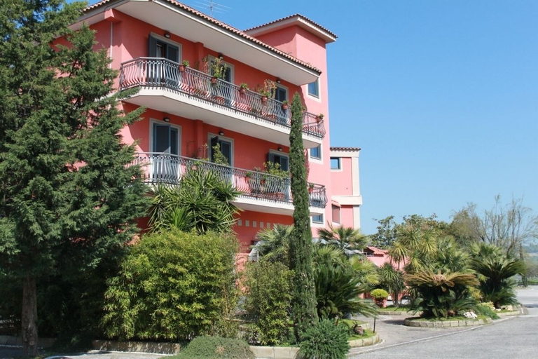 Exterior & Views 2, Hotel Tiro a Volo, Napoli