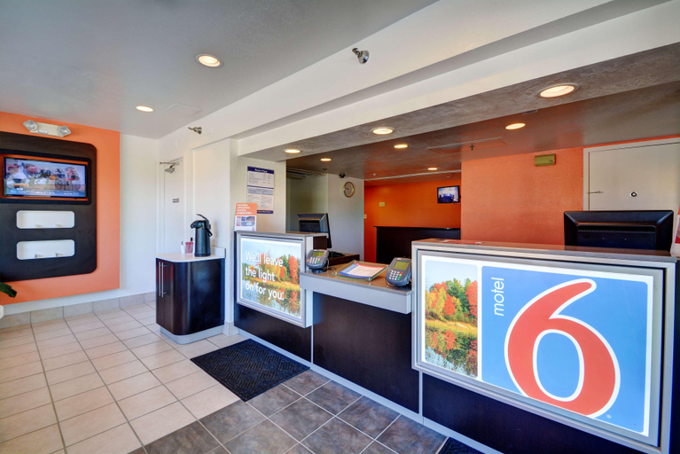 Public Area 2, Motel 6 Windsor Locks, CT - Hartford, Hartford