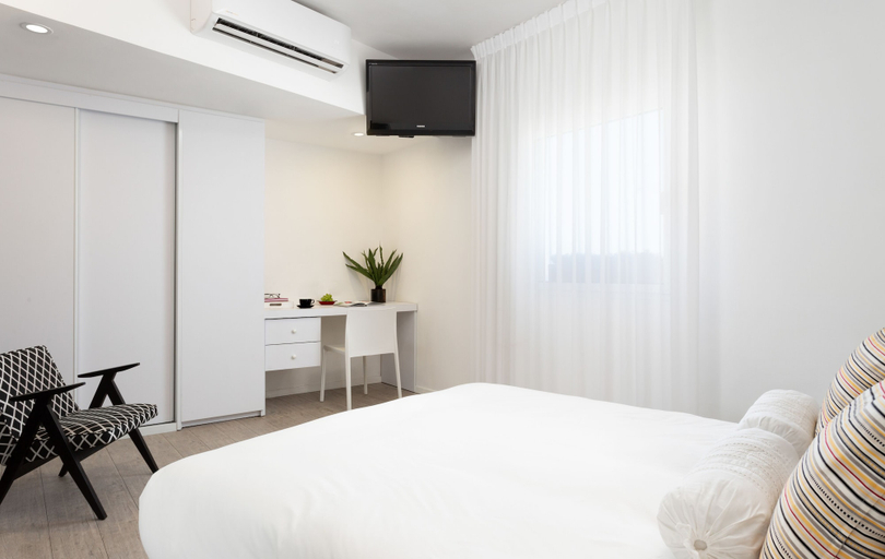Bedroom 4, Sea Executive Suites