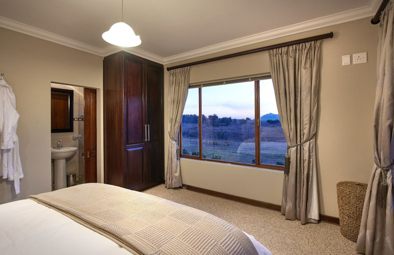 Bedroom 2, Dynasty Red Mountain Ranch, Thabo Mofutsanyane