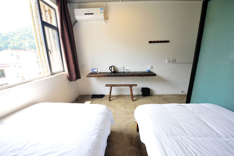 Bedroom 4, Yangshuo Sudder Street Guesthouse, Guilin