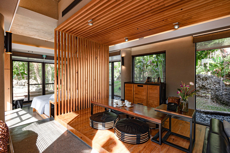 Others 5, The House 15, Pingtung