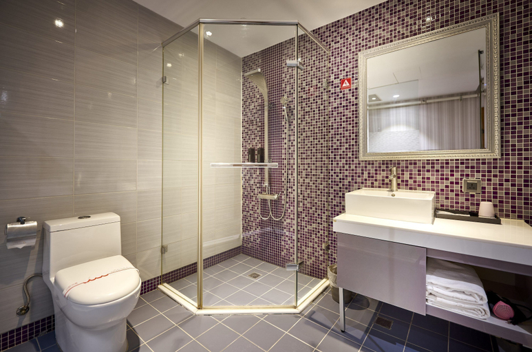 Bathroom 4, Oursea Hotel, Taichung