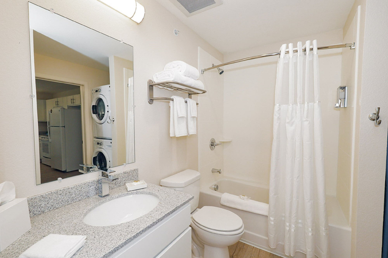 Bathroom 5, Parks Residential -Richardson, Dallas