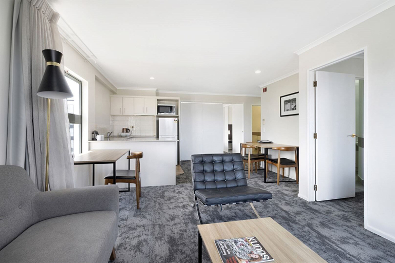 Others 5, Quest Auckland, Waitakere