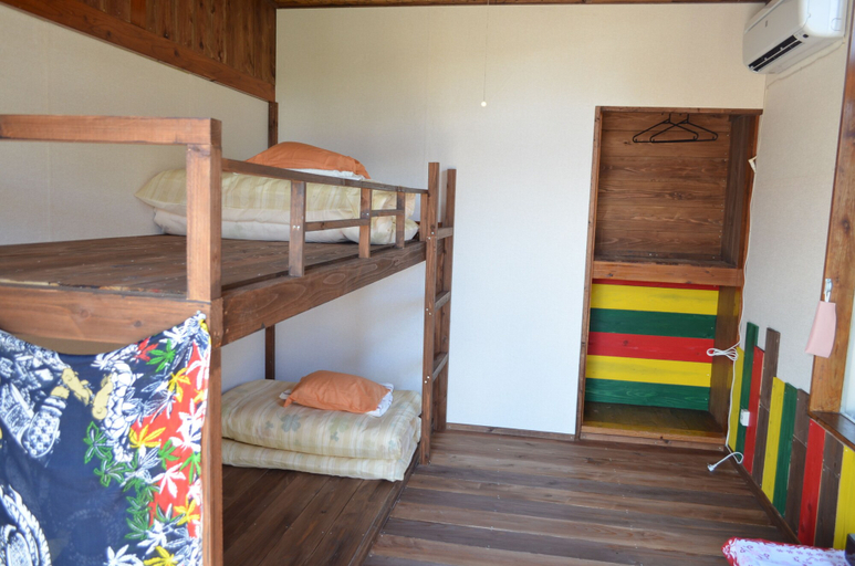 Bedroom 4, Asian Guesthouse Border - Hostel, Nago