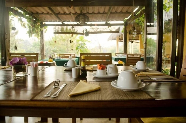 Food & Drinks 3, Villa Khao Phaengma, Wang Num Khiaw