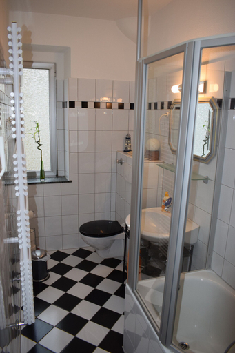 Bathroom 3, Messewohnung Augusta, Wuppertal