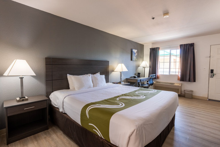 Bedroom 2, Quality Inn & Suites Crescent City Redwood Coast, Del Norte