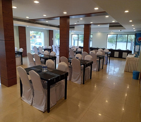 Food & Drinks 5, Daffodil Inn, Nagappattinam