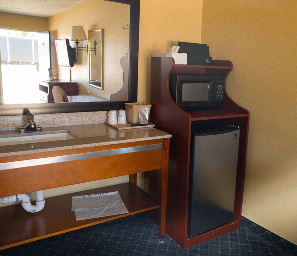 Bathroom 4, Americas Best Value Inn Monroeville, Monroe