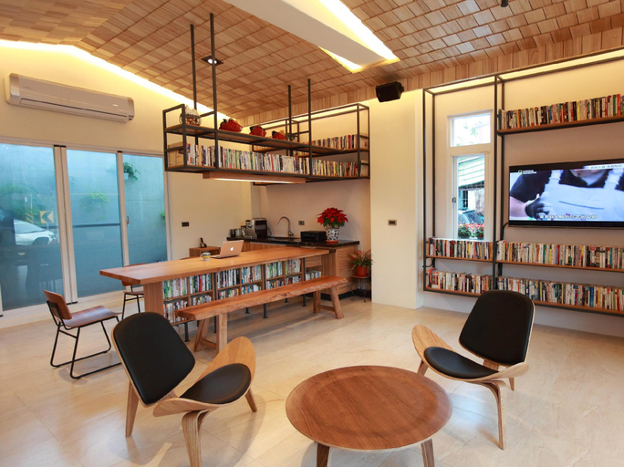 Public Area 3, Leveeside House, Hualien