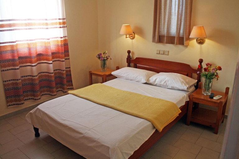 Bedroom 3, Haris Apartments, Crete